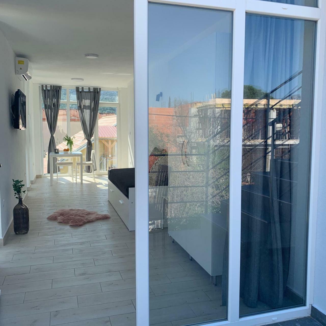 Modern Apartments Day شيبينيك المظهر الخارجي الصورة