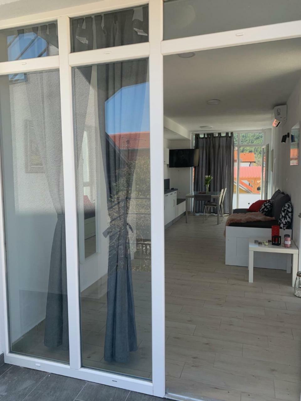 Modern Apartments Day شيبينيك المظهر الخارجي الصورة